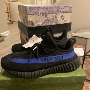 Yeezy shoes size 11 with OG box